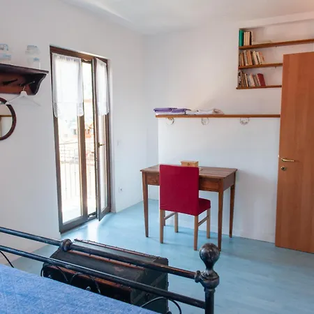Romantic Getaway On Ferienhaus Garzeno
