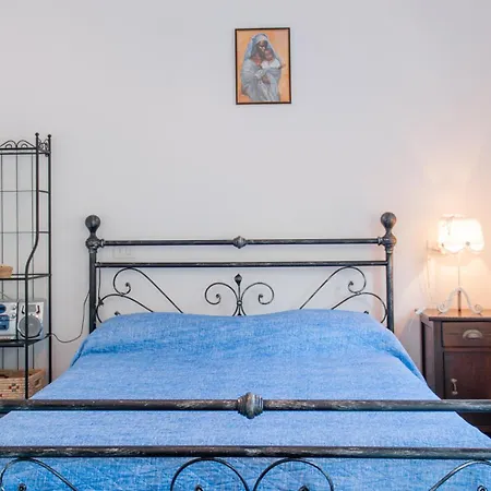Romantic Getaway On Ferienhaus Garzeno